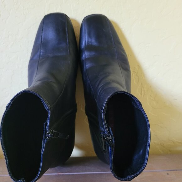 Prada soft black leather flat shoes boot size 37 1/2 - Picture 5 of 6